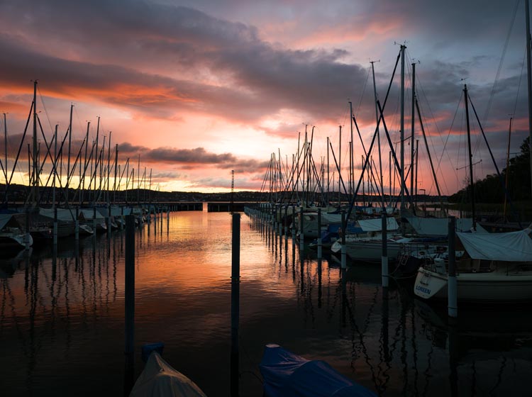 Sonnenaufgang im Hafen Sonnenaufgang